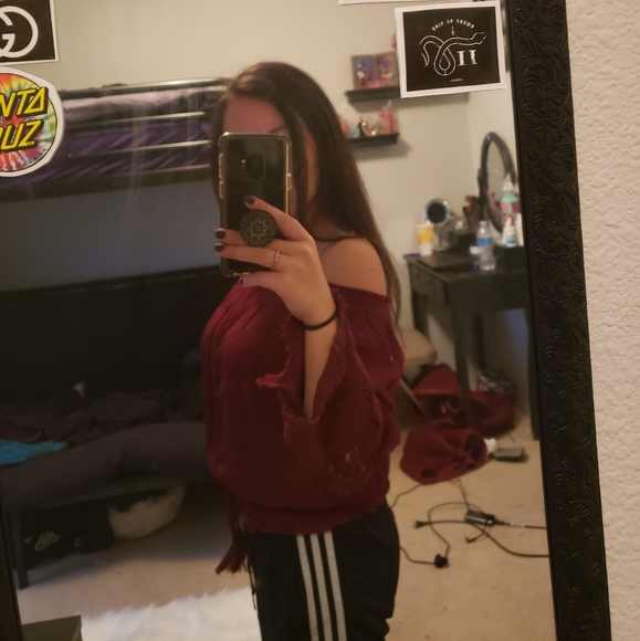 Off the shoulder top - Picture 4 of 6